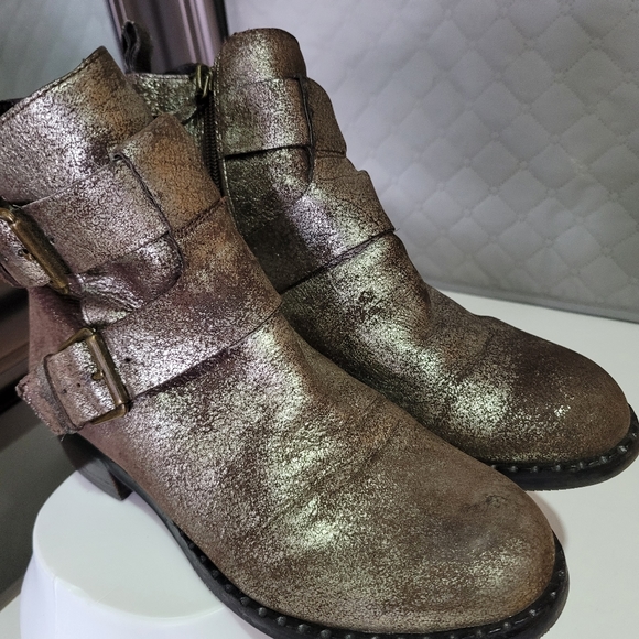 COPY - Leather Ankle Boots - Picture 7 of 7